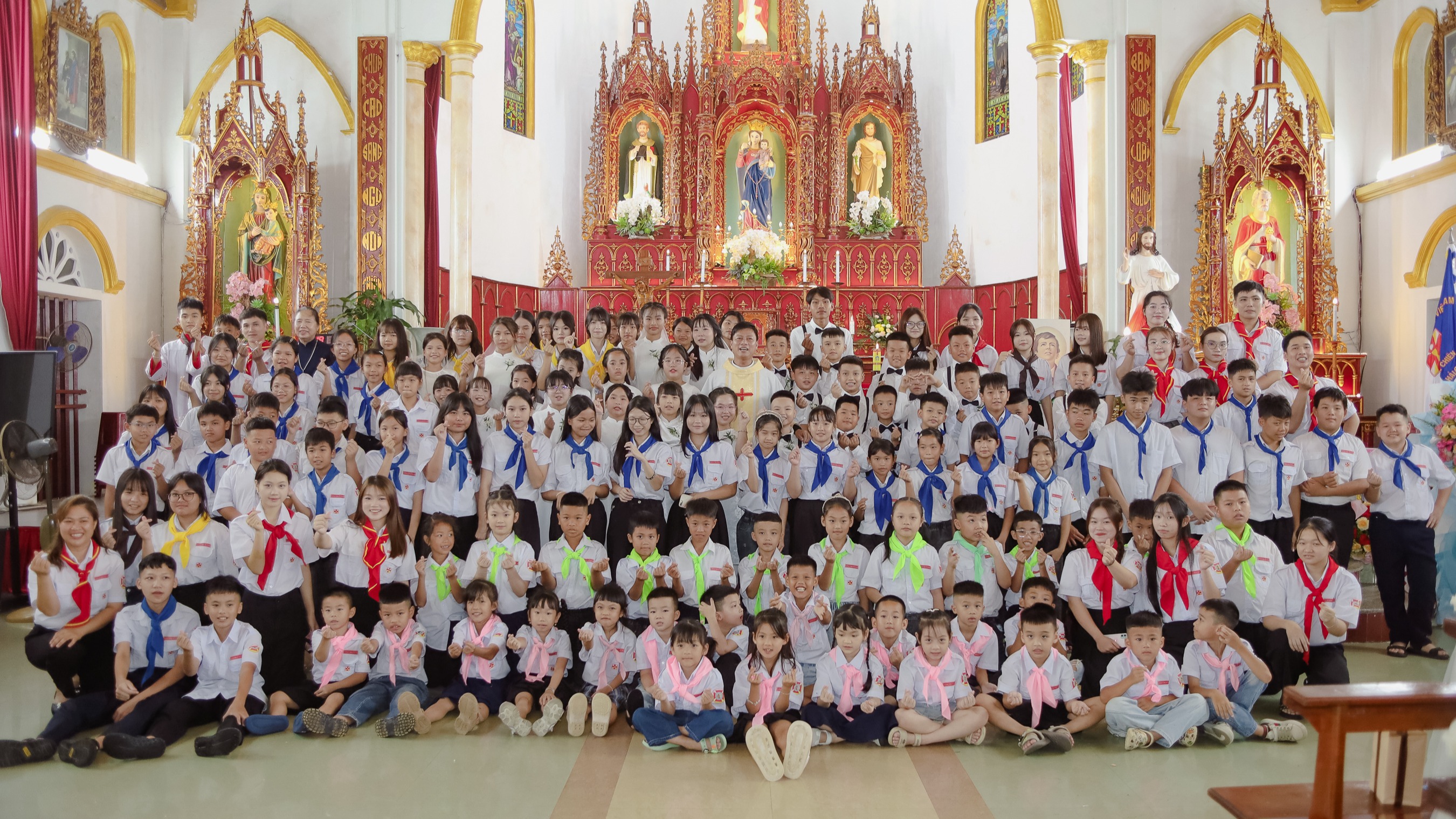 Xứ đoàn Đaminh Savio Giáo xứ Xuân Ninh: niềm vui "ba trong một".